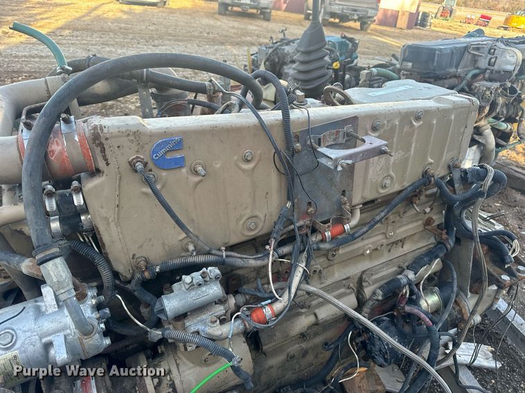 image for item EN5179 (2) Cummins engines