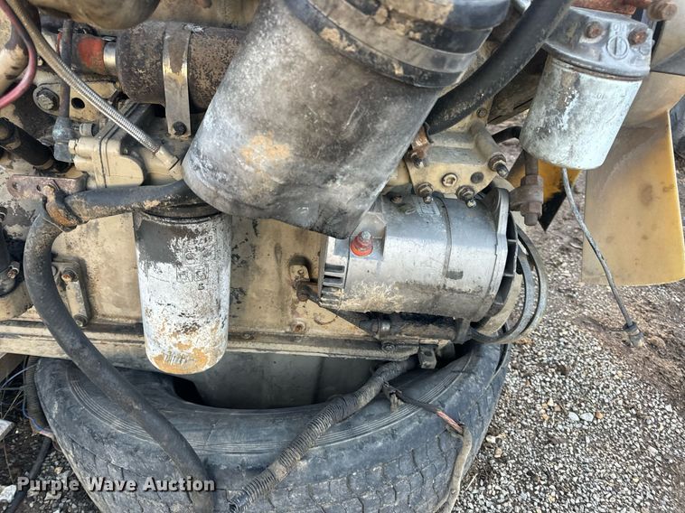 image for item EN5179 (2) Cummins engines