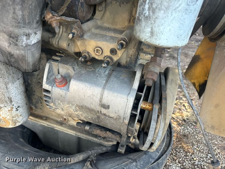 image for item EN5179 (2) Cummins engines