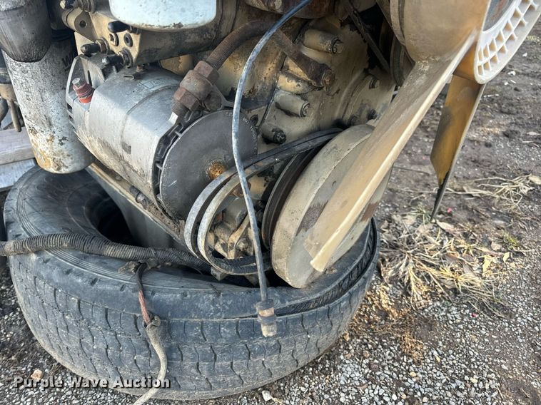 image for item EN5179 (2) Cummins engines