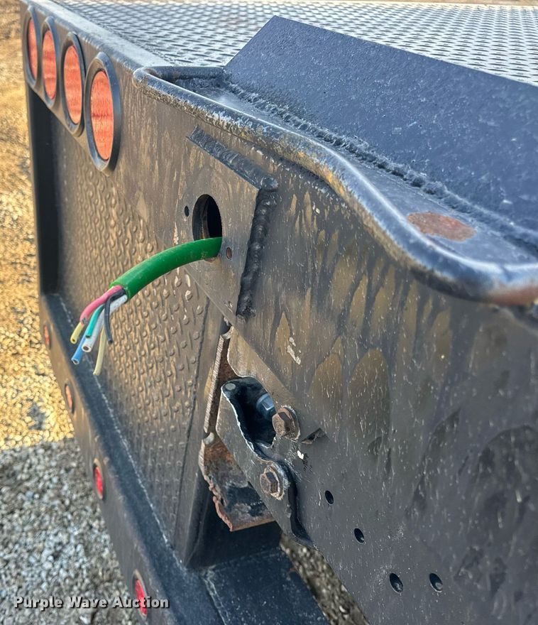 image for item EN5182 2007 Kenworth T600 semi truck