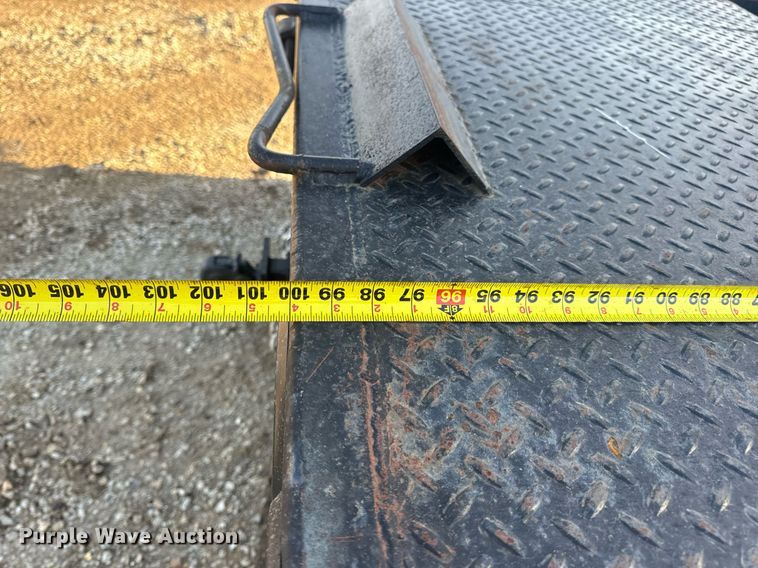 image for item EN5182 2007 Kenworth T600 semi truck