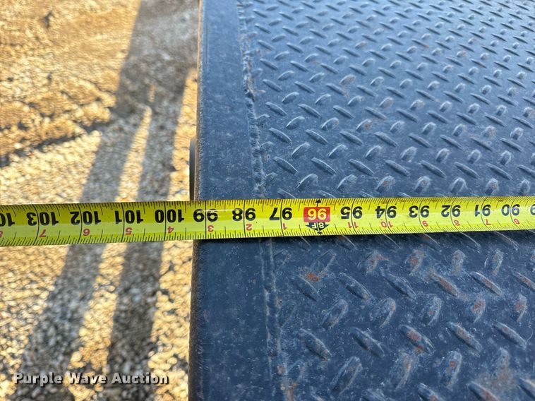 image for item EN5182 2007 Kenworth T600 semi truck