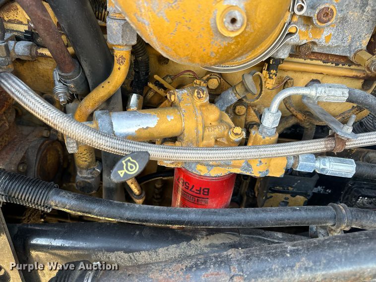 image for item EN5182 2007 Kenworth T600 semi truck