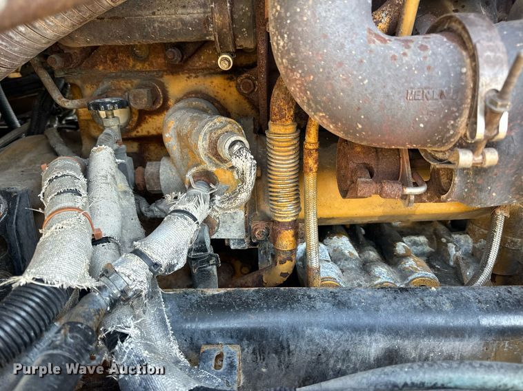 image for item EN5182 2007 Kenworth T600 semi truck