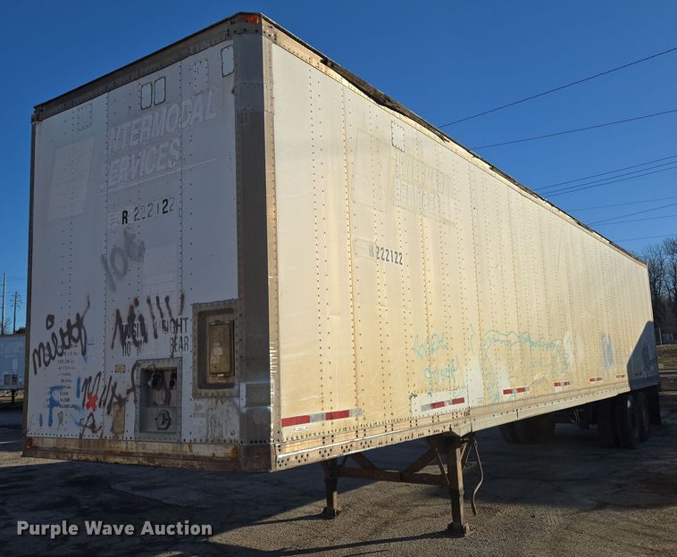 image for item EQ6719 1995 Monon dry van trailer