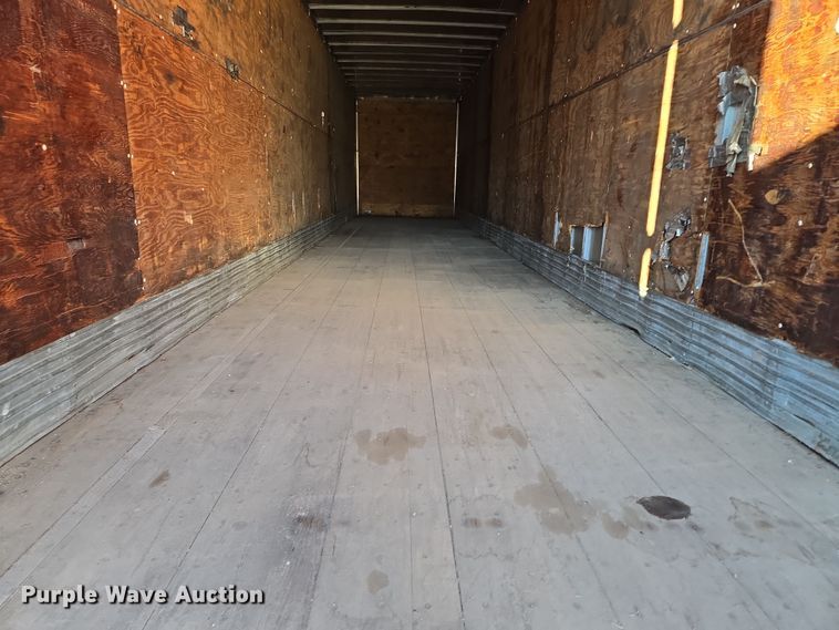 image for item EQ6719 1995 Monon dry van trailer