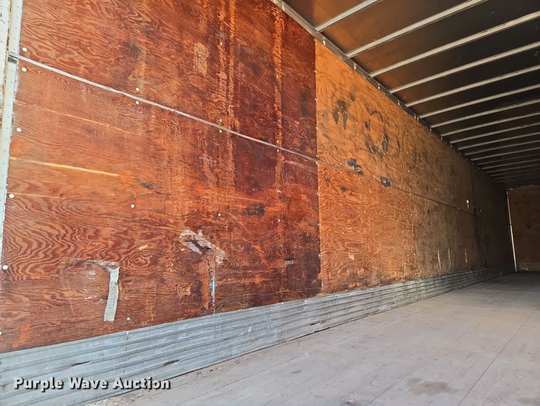 image for item EQ6719 1995 Monon dry van trailer