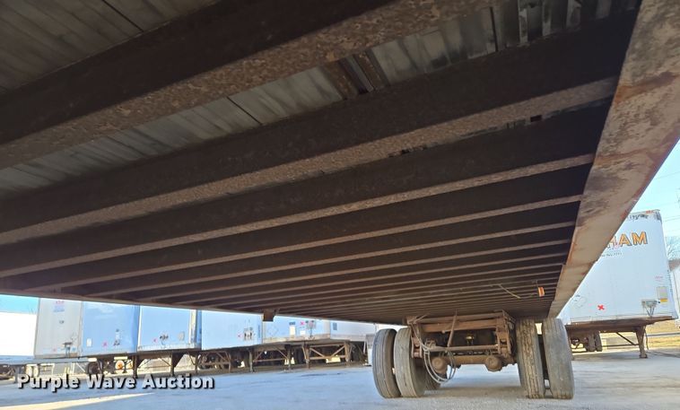 image for item EQ6720 1995 Pines Trailer  dry van trailer