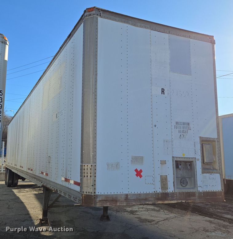 image for item EQ6722 1995 Monon dry van trailer