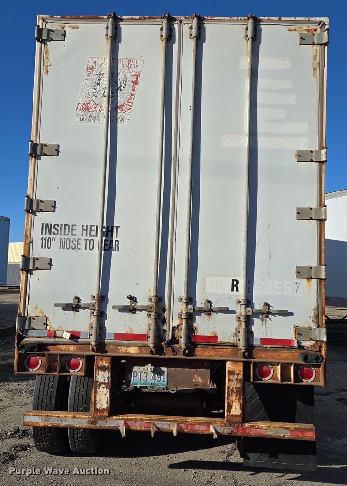 image for item EQ6722 1995 Monon dry van trailer