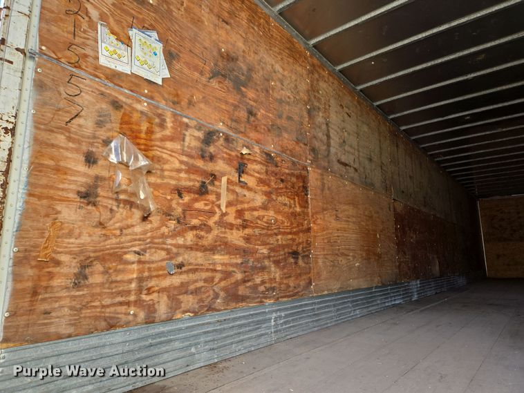 image for item EQ6722 1995 Monon dry van trailer