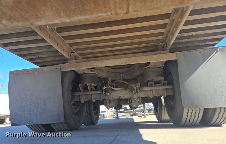 image for item EQ6727 2006 Utility Trailer  dry van trailer