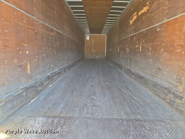 image for item EQ6727 2006 Utility Trailer  dry van trailer