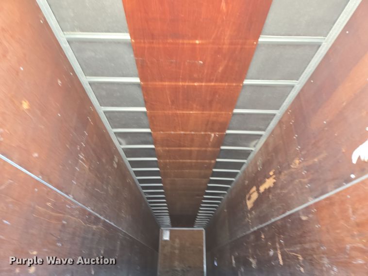 image for item EQ6727 2006 Utility Trailer  dry van trailer