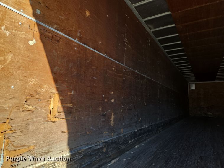 image for item EQ6727 2006 Utility Trailer  dry van trailer