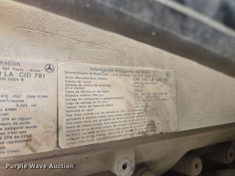 image for item EQ6777 2004 Sterling  LT9500 truck cab and chassis