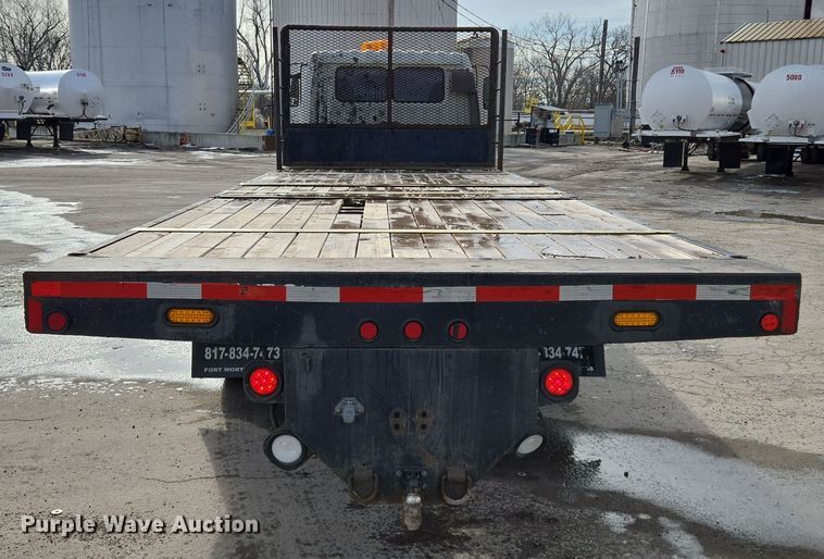 image for item EQ6779 2004 Hino  SQ3325 flatbed truck