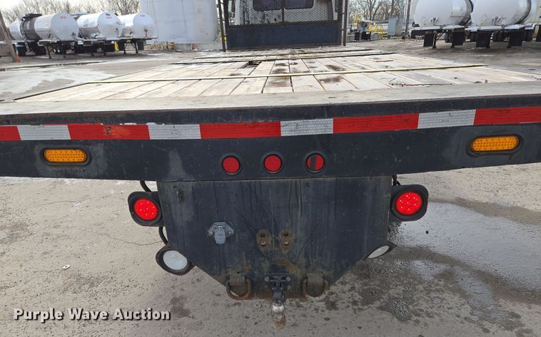 image for item EQ6779 2004 Hino  SQ3325 flatbed truck