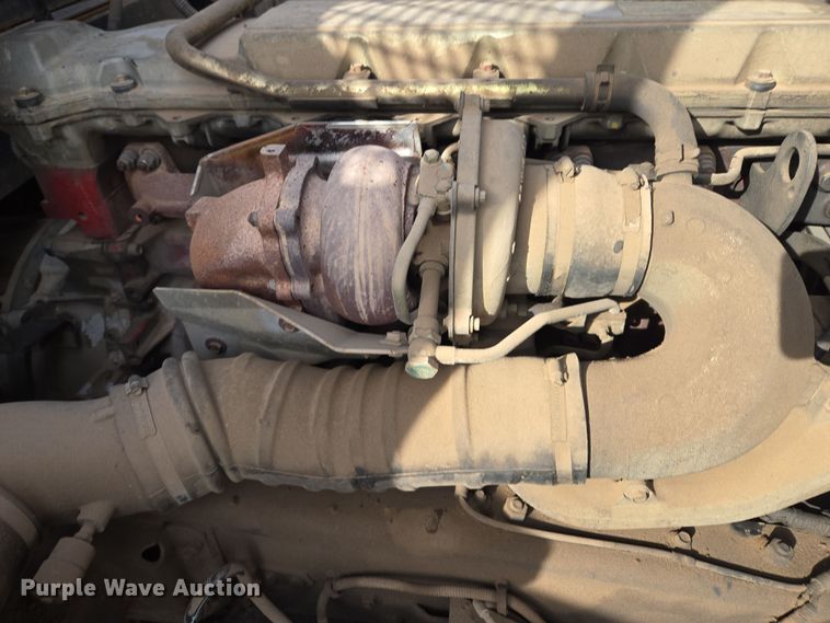 image for item EQ6779 2004 Hino  SQ3325 flatbed truck