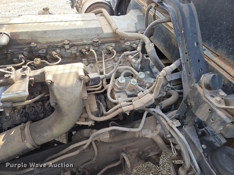 image for item EQ6779 2004 Hino  SQ3325 flatbed truck