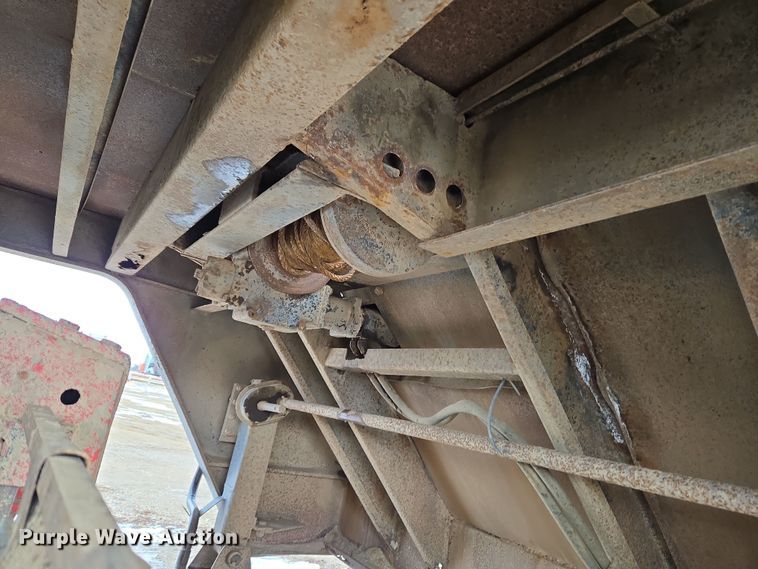 image for item ER5184 1992 Trail-Eze 5549-1329WS double drop deck hydraulic tail equipment trailer