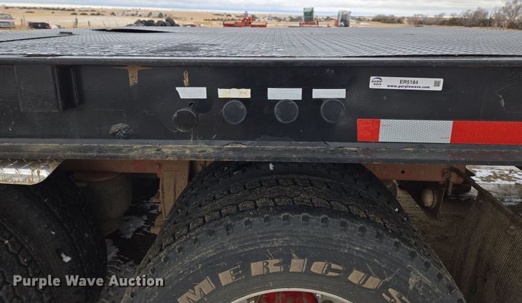 image for item ER5184 1992 Trail-Eze 5549-1329WS double drop deck hydraulic tail equipment trailer