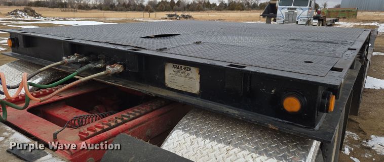 image for item ER5184 1992 Trail-Eze 5549-1329WS double drop deck hydraulic tail equipment trailer