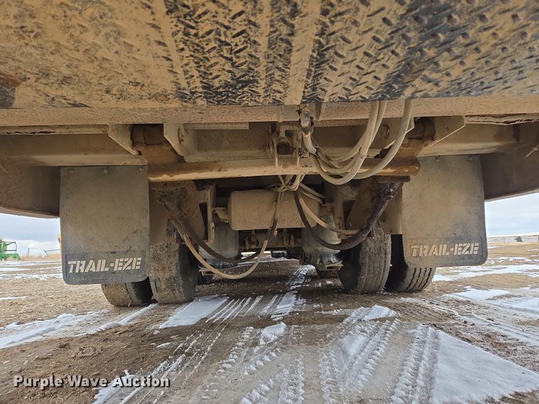 image for item ER5184 1992 Trail-Eze 5549-1329WS double drop deck hydraulic tail equipment trailer