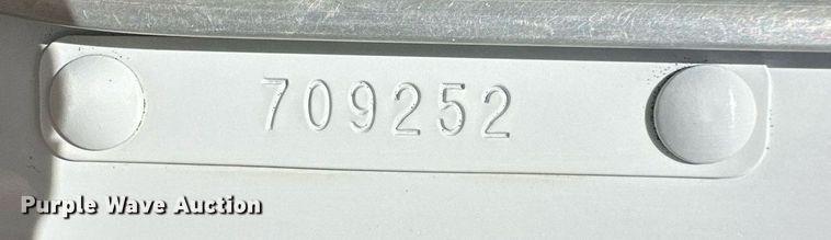 image for item ER8839 2003 Kenworth T600 semi truck