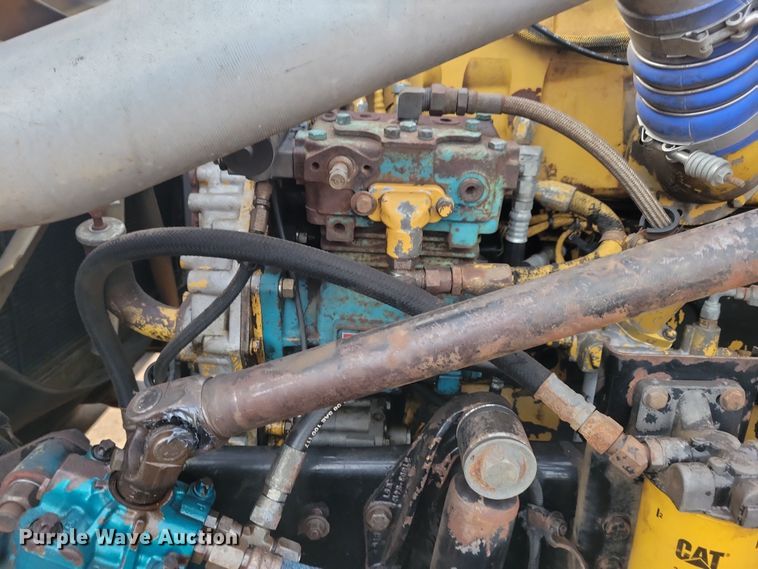 image for item NB9865 2001 Western Star 4964EX semi truck