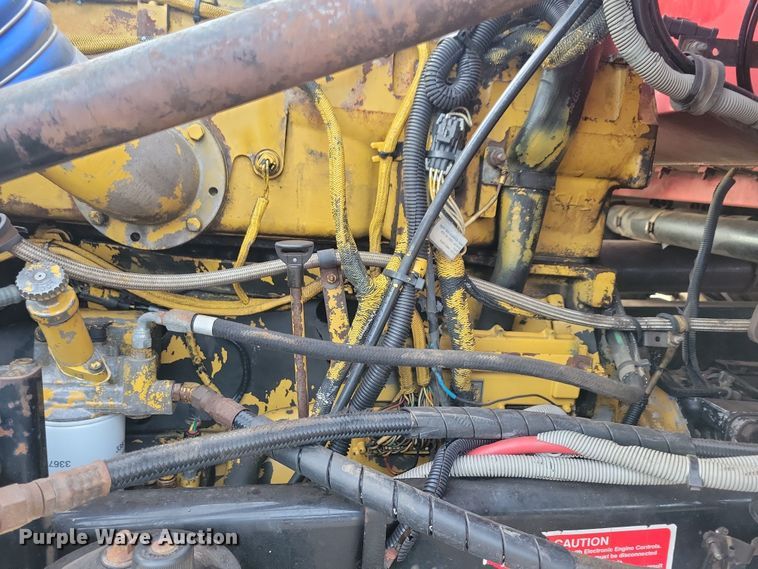 image for item NB9865 2001 Western Star 4964EX semi truck