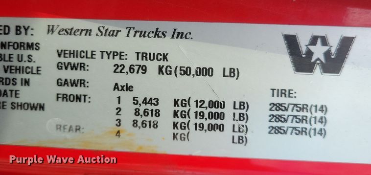 image for item NB9865 2001 Western Star 4964EX semi truck