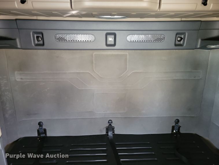 image for item NB9868 2016 Freightliner Cascadia 125 semi truck