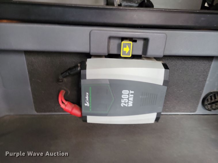 image for item NB9868 2016 Freightliner Cascadia 125 semi truck