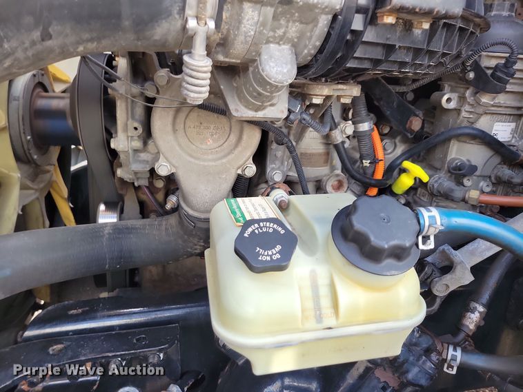 image for item NB9868 2016 Freightliner Cascadia 125 semi truck