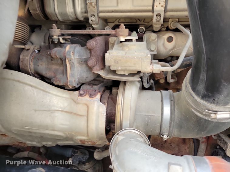 image for item NB9868 2016 Freightliner Cascadia 125 semi truck