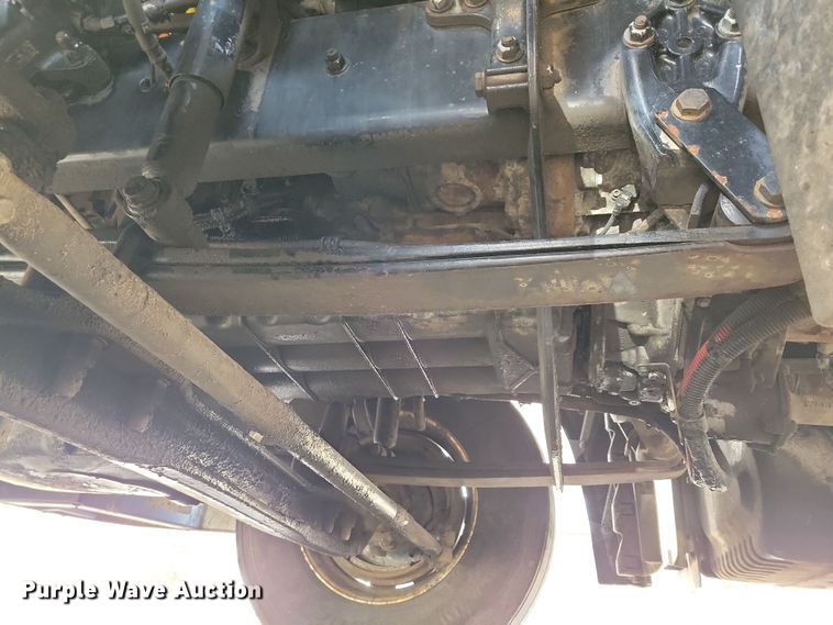 image for item NB9868 2016 Freightliner Cascadia 125 semi truck