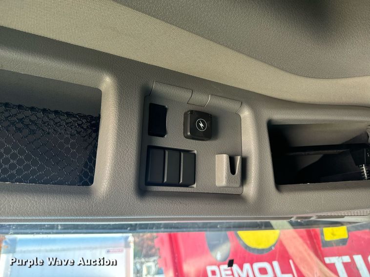 image for item YA0115 2020 Volvo VN semi truck