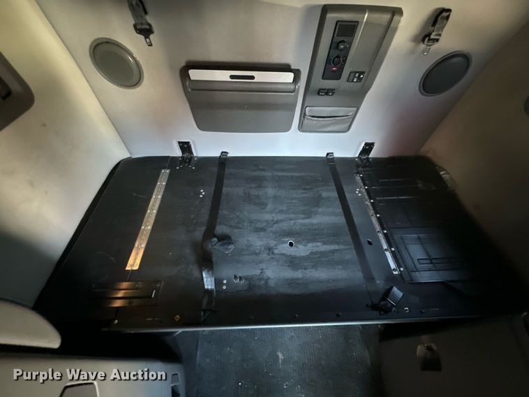 image for item YA0115 2020 Volvo VN semi truck