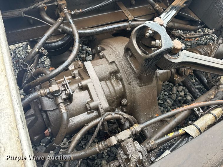 image for item YA0138 2017 Kenworth T880 semi truck