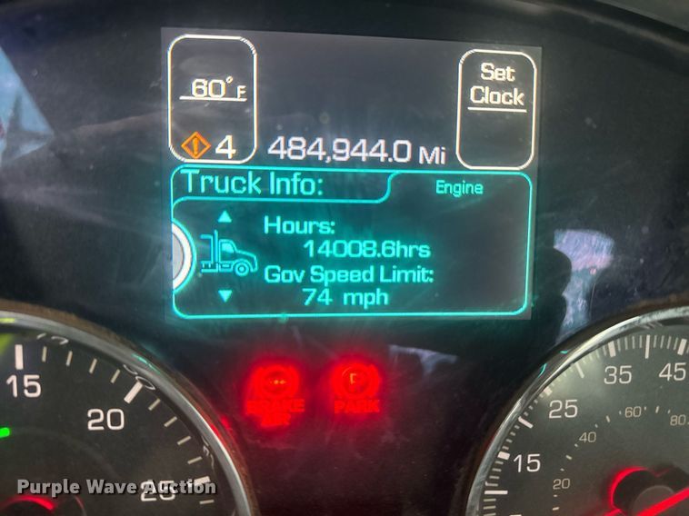 image for item YA0138 2017 Kenworth T880 semi truck