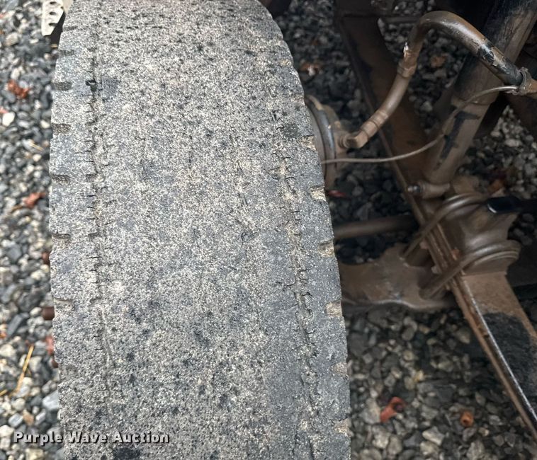 image for item YA0138 2017 Kenworth T880 semi truck