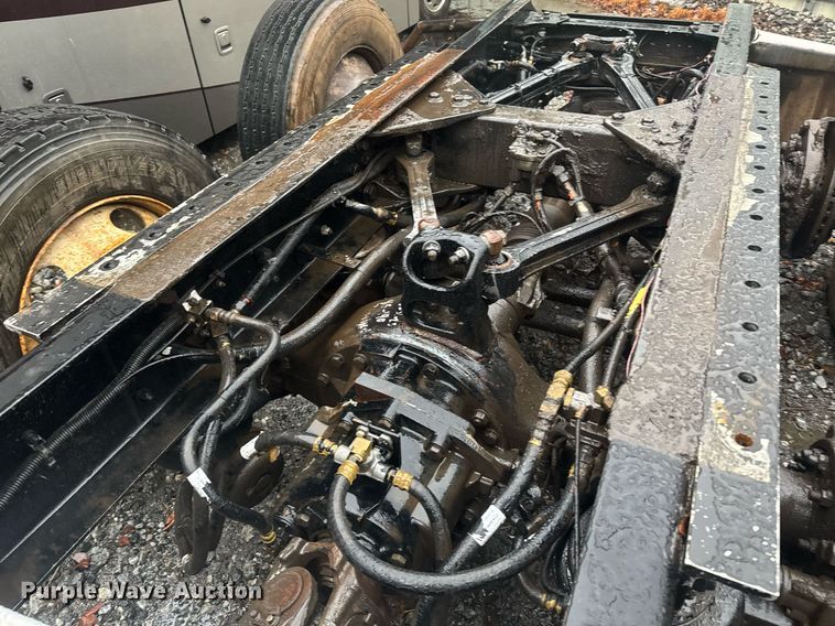 image for item YA0150 2017 Kenworth T880 semi truck