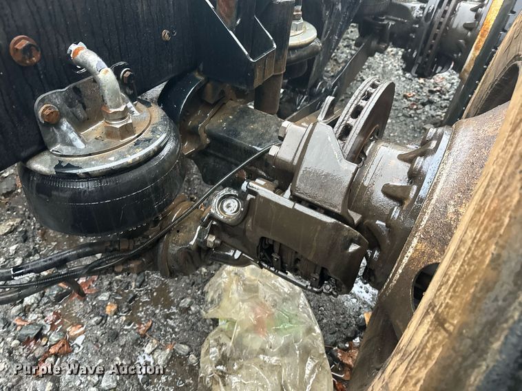 image for item YA0150 2017 Kenworth T880 semi truck