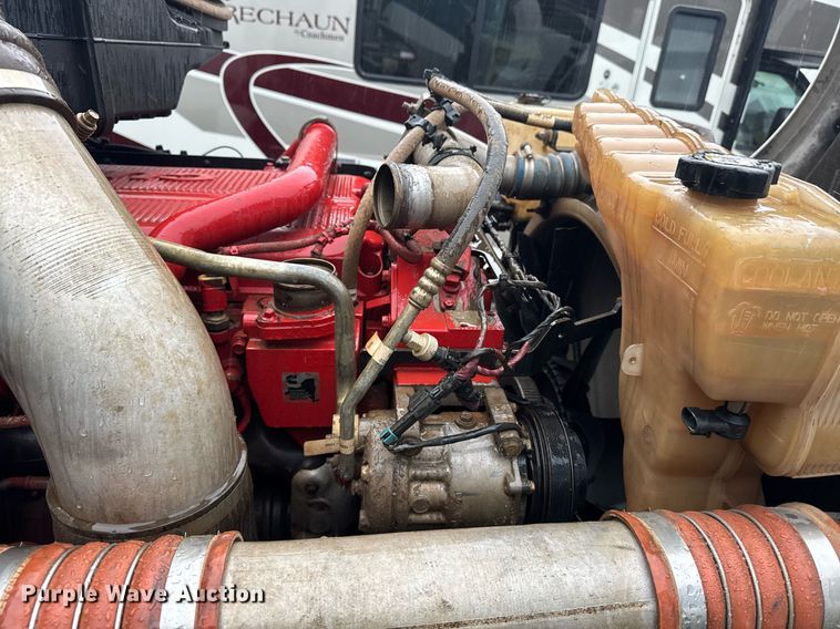 image for item YA0150 2017 Kenworth T880 semi truck