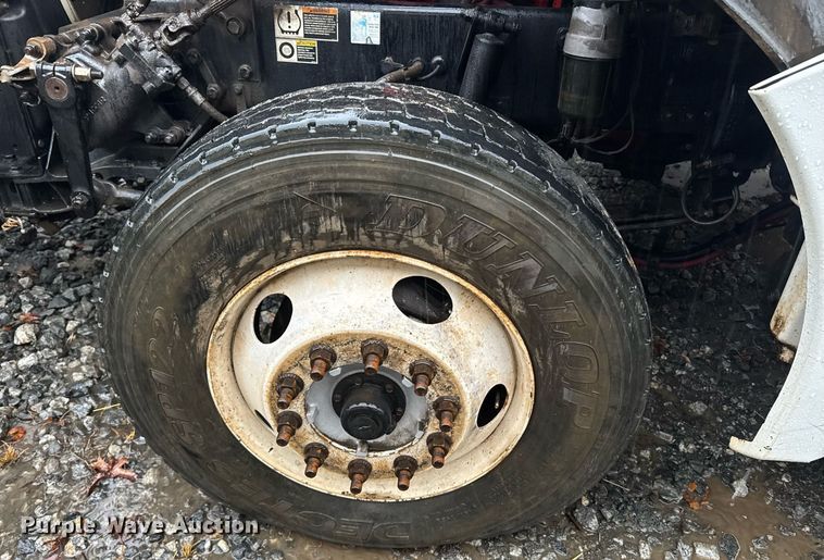 image for item YA0150 2017 Kenworth T880 semi truck