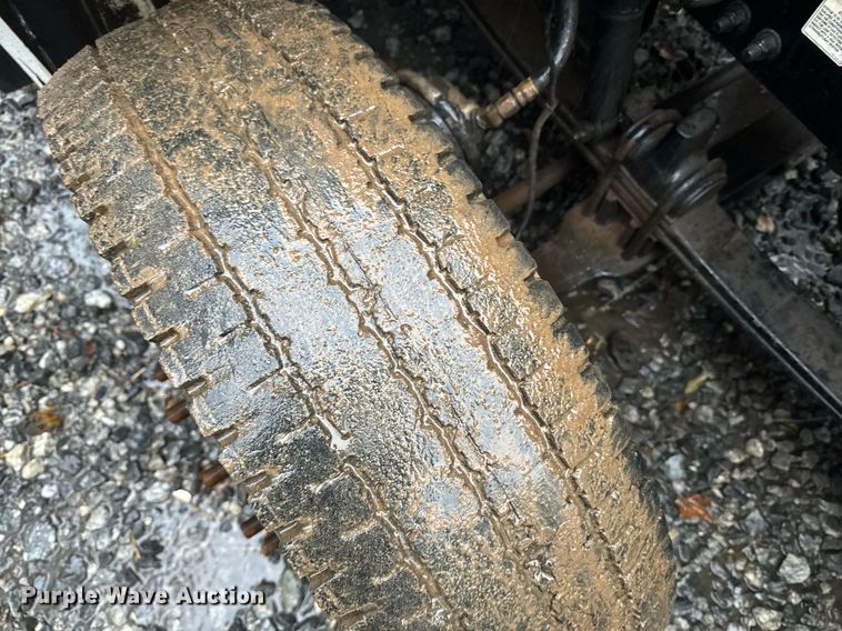 image for item YA0150 2017 Kenworth T880 semi truck