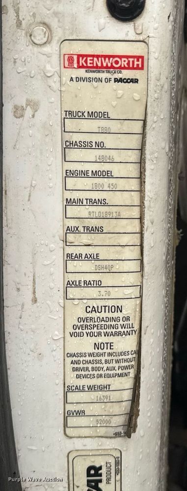 image for item YA0150 2017 Kenworth T880 semi truck