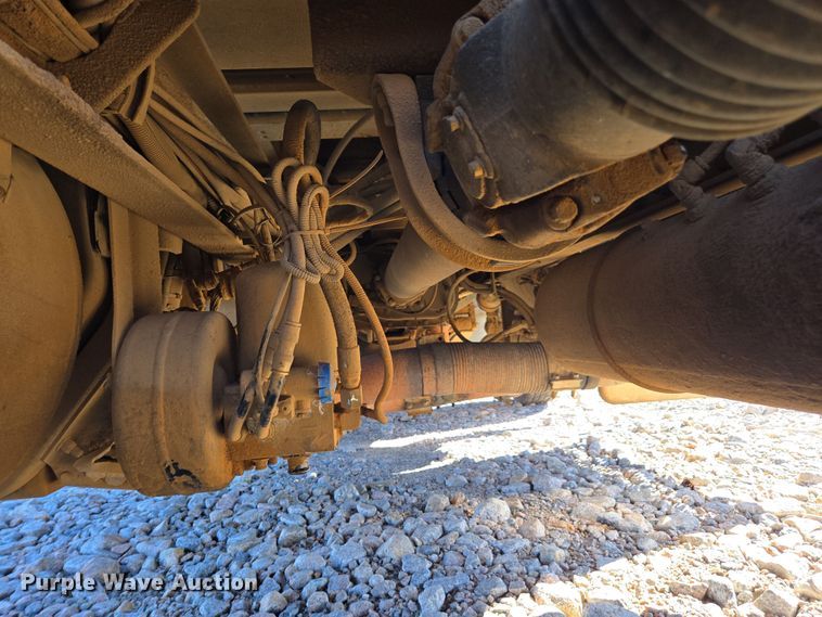 image for item YA0268 2017 Peterbilt 389 semi truck